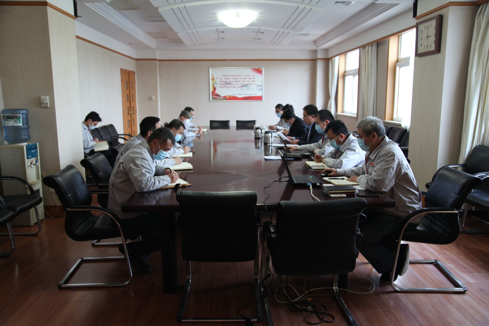 电气产品产业子集团纪委组织召开工作会议（2）.jpg